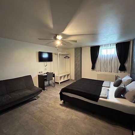 Mikroapartments Klarenthal Saarbruecken Ngoại thất bức ảnh