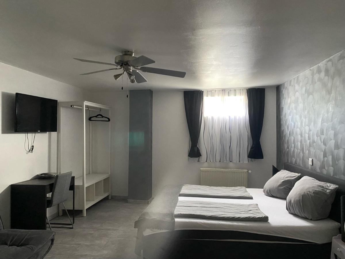 Mikroapartments Klarenthal Saarbruecken Ngoại thất bức ảnh